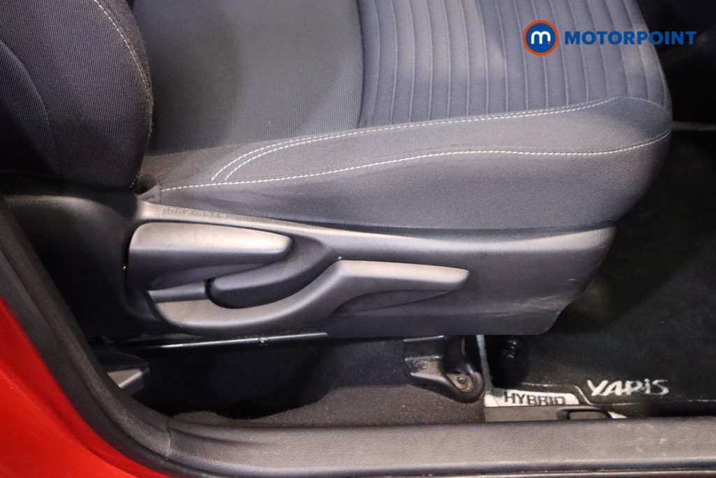 Used Toyota Yaris 2016 for sale - 77294357: Photo 24