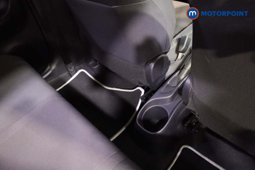 Used Toyota Yaris 2016 for sale - 77294357: Photo 27