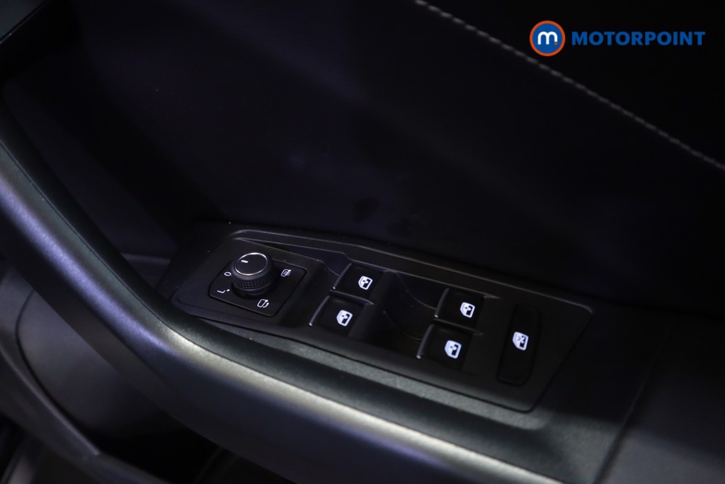 Used Volkswagen T-Roc 2023 for sale - 77966163: Photo 11