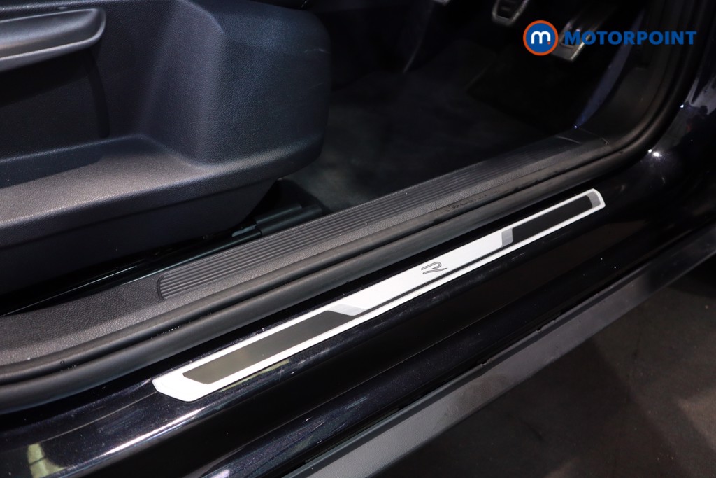 Used Volkswagen T-Roc 2023 for sale - 77966163: Photo 15