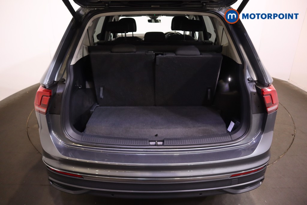 Used Volkswagen Tiguan Allspace 2023 for sale - 77848887: Photo 16