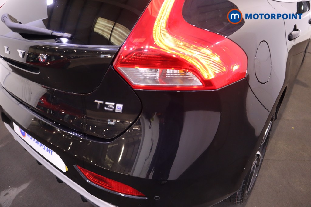 Used Volvo V40 2019 for sale - 77553259: Photo 35
