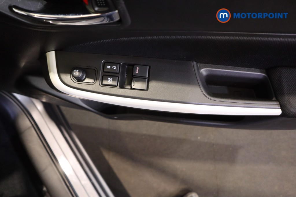 Used Suzuki Swift 2023 for sale - 77897397: Photo 23