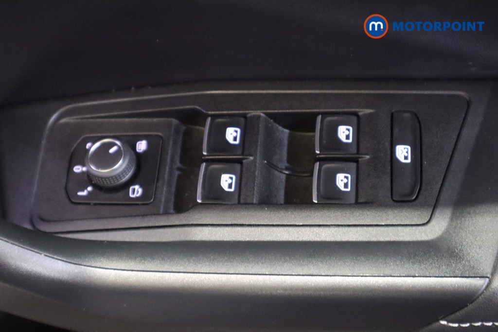 Used Volkswagen T-Roc 2024 for sale - 77916782: Photo 22