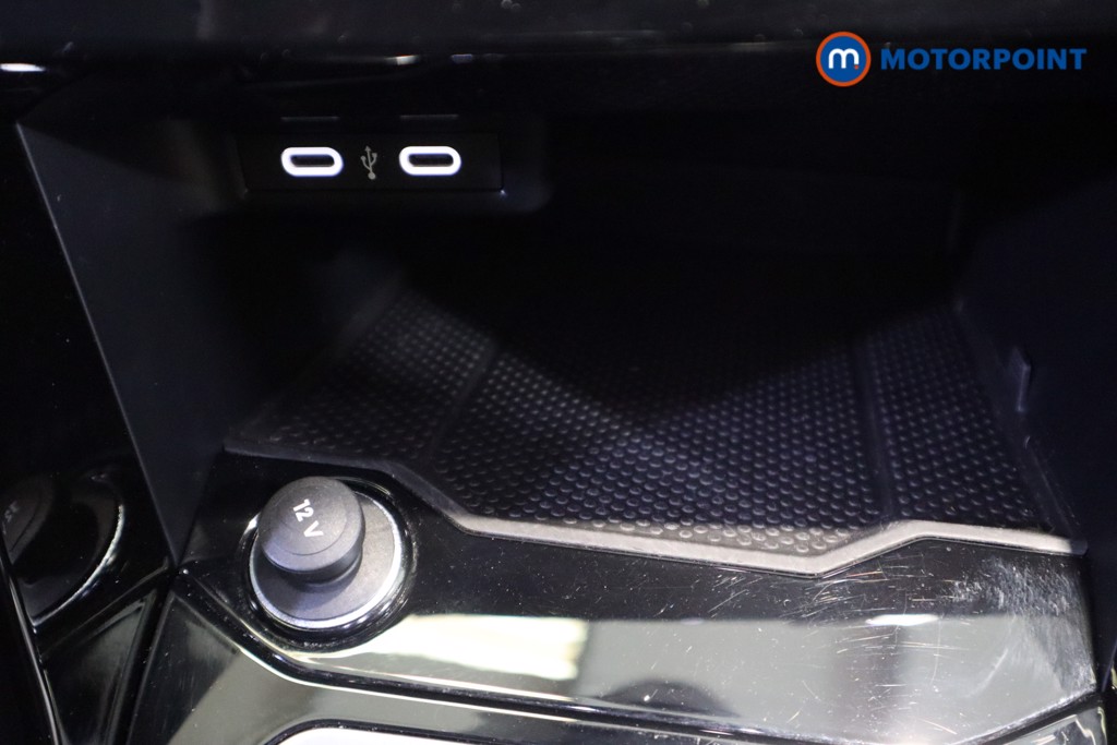 Used Volkswagen T-Roc 2024 for sale - 77916782: Photo 28