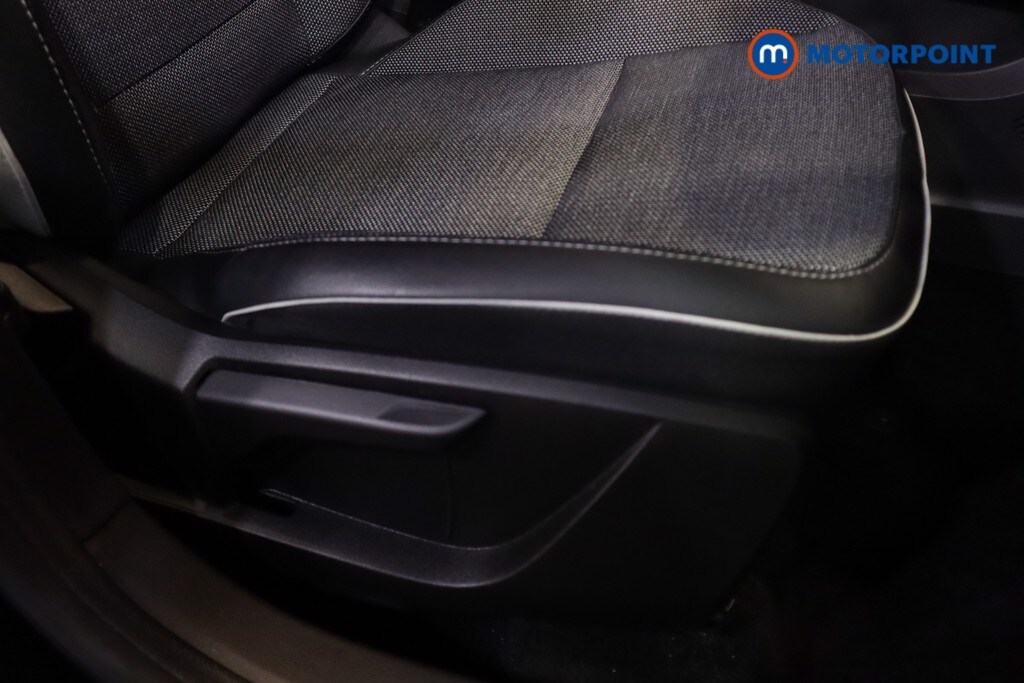 Used Renault Captur 2023 for sale - 76322711: Photo 14