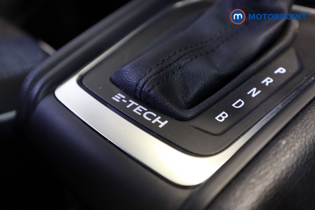 Used Renault Captur 2023 for sale - 76322711: Photo 30