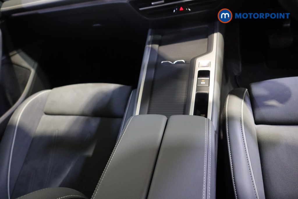 Used Volkswagen Passat 2025 for sale - 77804807: Photo 14