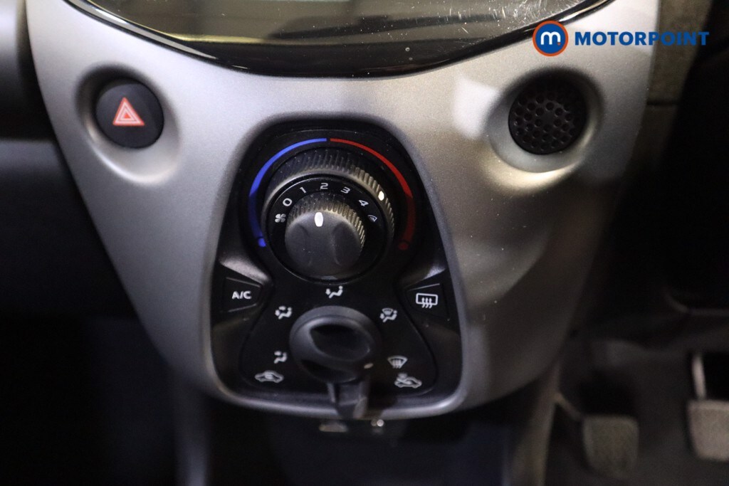 Used Toyota AYGO for sale - 77743817: Photo 28