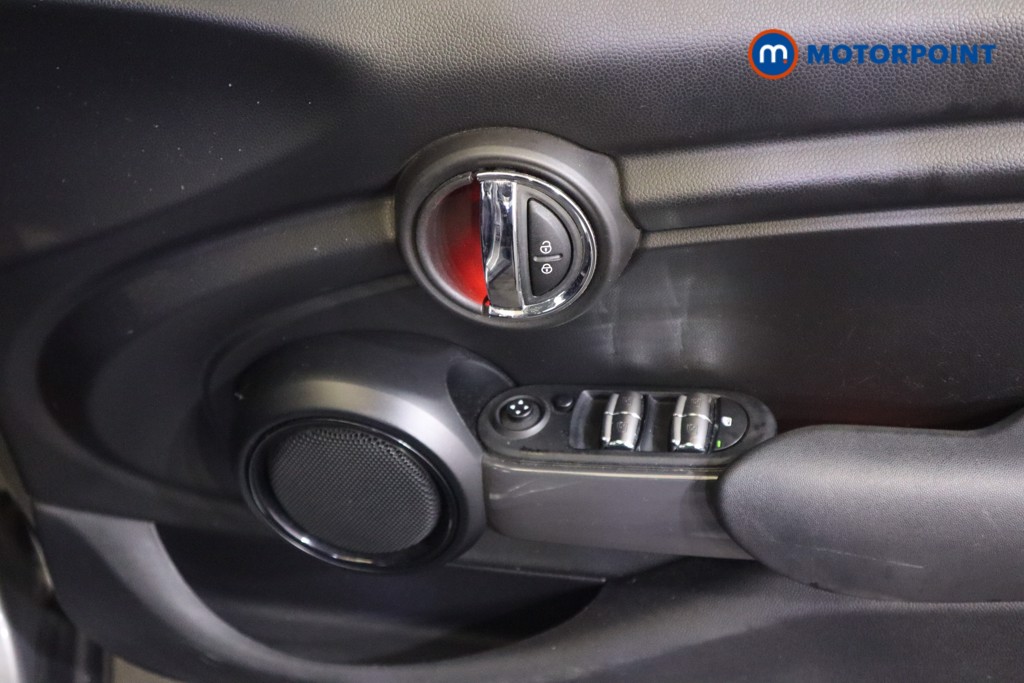 Used MINI Hatch 2019 for sale - 76908885: Photo 17