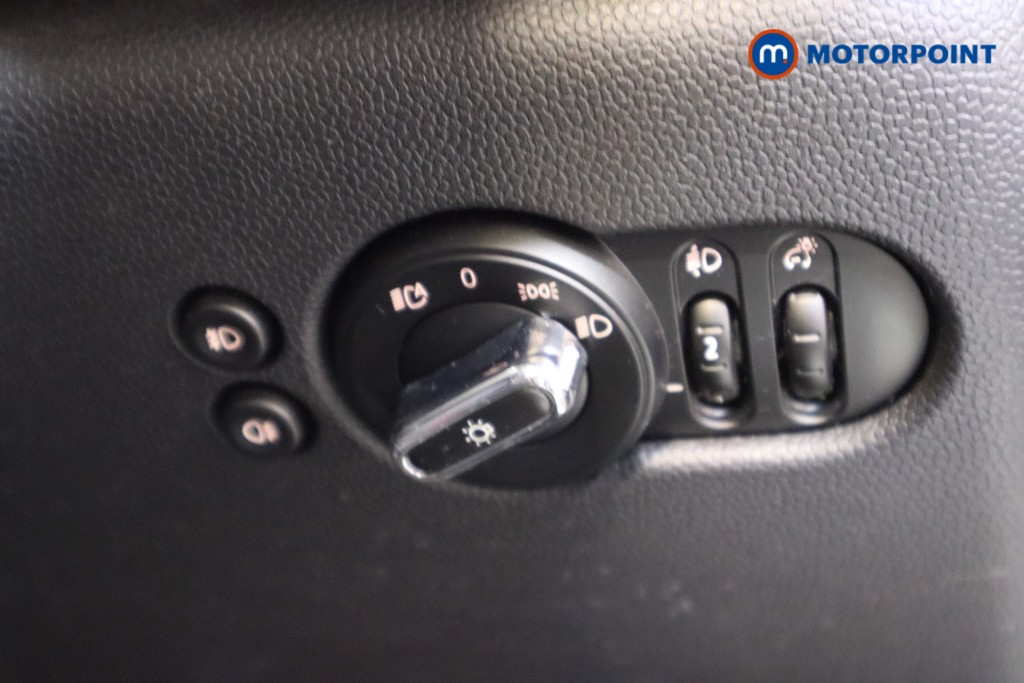 Used MINI Hatch 2019 for sale - 76908885: Photo 19