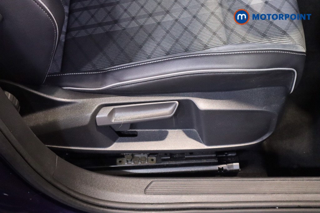 Used Volkswagen Golf 2021 for sale - 77533549: Photo 24