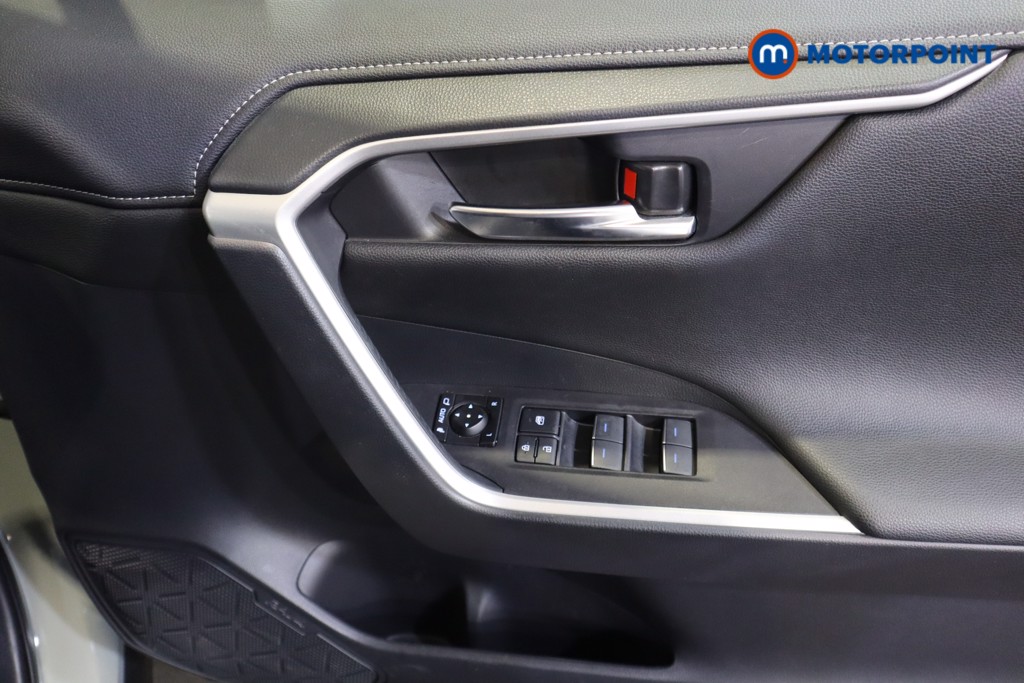 Used Toyota RAV4 2022 for sale - 76322663: Photo 17