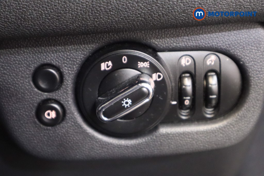 Used MINI Clubman 2018 for sale - 77901997: Photo 24