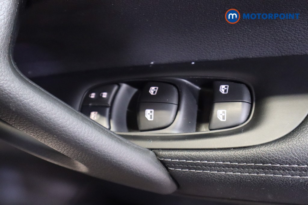 Used Nissan Qashqai 2018 for sale - 77446530: Photo 19