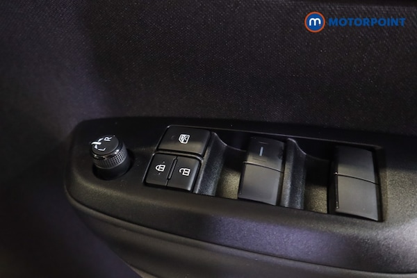 Used Toyota Yaris 2024 for sale - 76117916: Photo 11