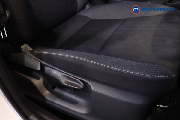 Used Toyota Yaris 2024 for sale - 76117916: Photo 14