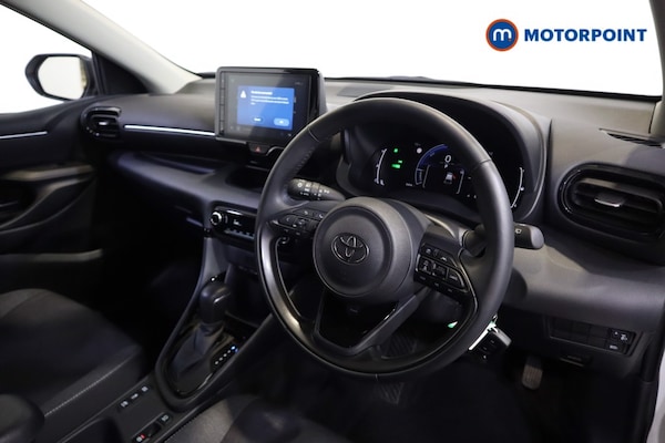 Used Toyota Yaris 2024 for sale - 76117916: Photo 9