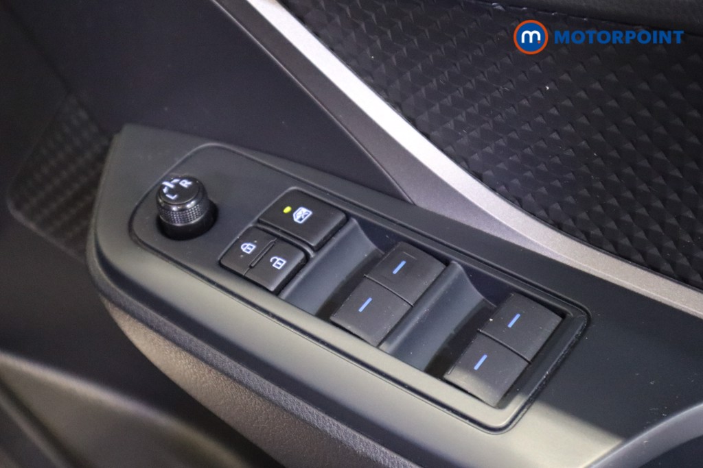 Used Toyota C-HR 2023 for sale - 77259236: Photo 21