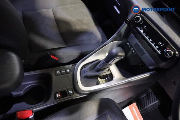 Used Toyota Yaris 2024 for sale - 76184708: Photo 15