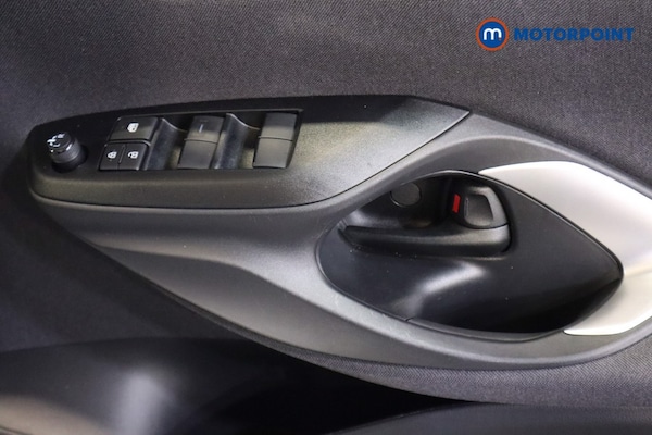 Used Toyota Yaris 2024 for sale - 76184708: Photo 18