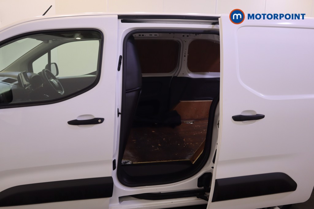 Used Citroen Berlingo 2020 for sale - 76895782: Photo 23