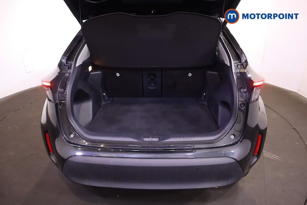 Used Toyota Yaris Cross 2023 for sale - 76235071: Photo 16