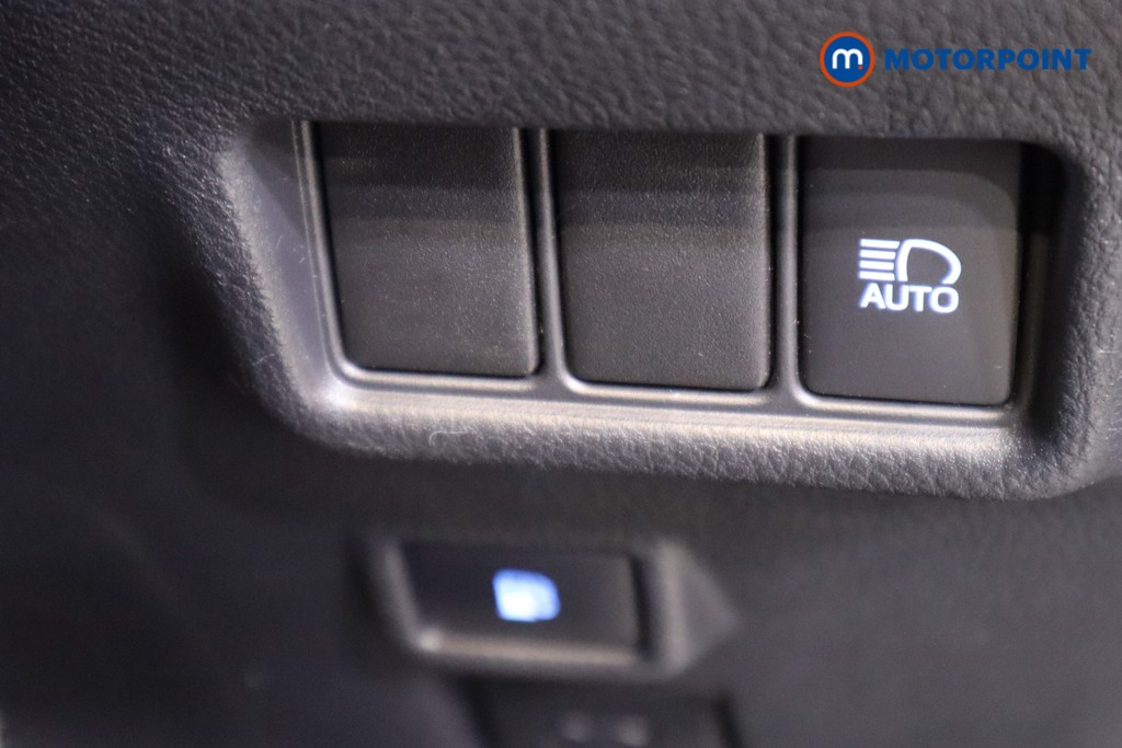 Used Toyota C-HR for sale - 77364757: Photo 24