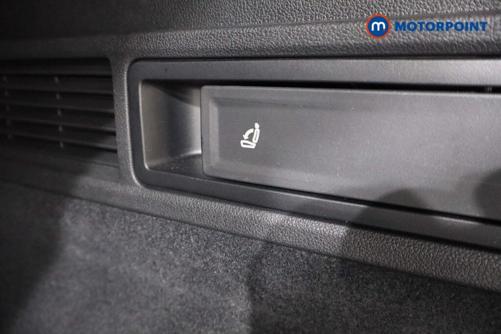 Used Volkswagen Touareg 2025 for sale - 76394494: Photo 45