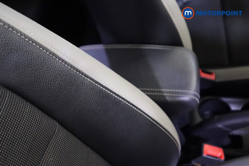 Used Kia Stonic 2022 for sale - 77849041: Photo 33