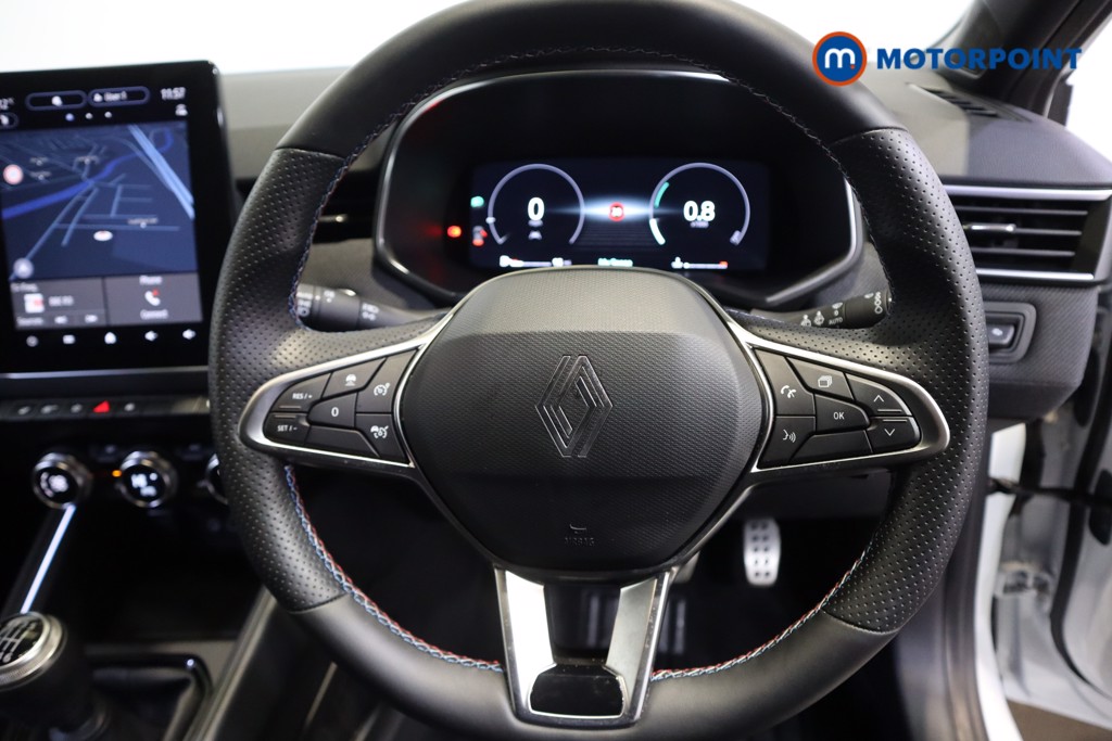 Used Renault Clio 2025 for sale - 76949239: Photo 11