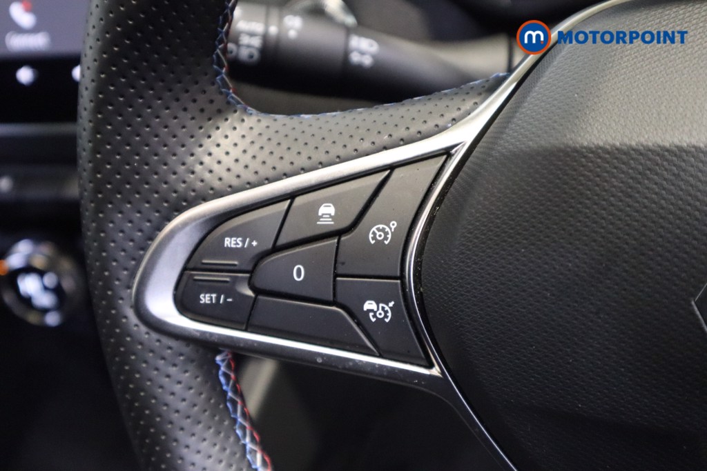 Used Renault Clio 2025 for sale - 76949239: Photo 23