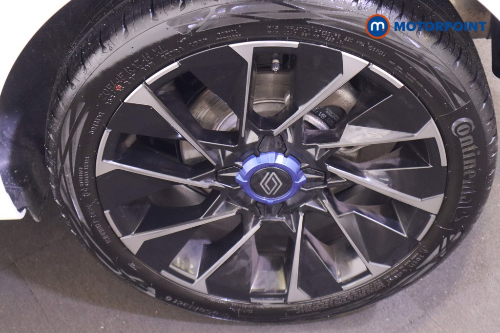 Used Renault Clio 2025 for sale - 76949239: Photo 30