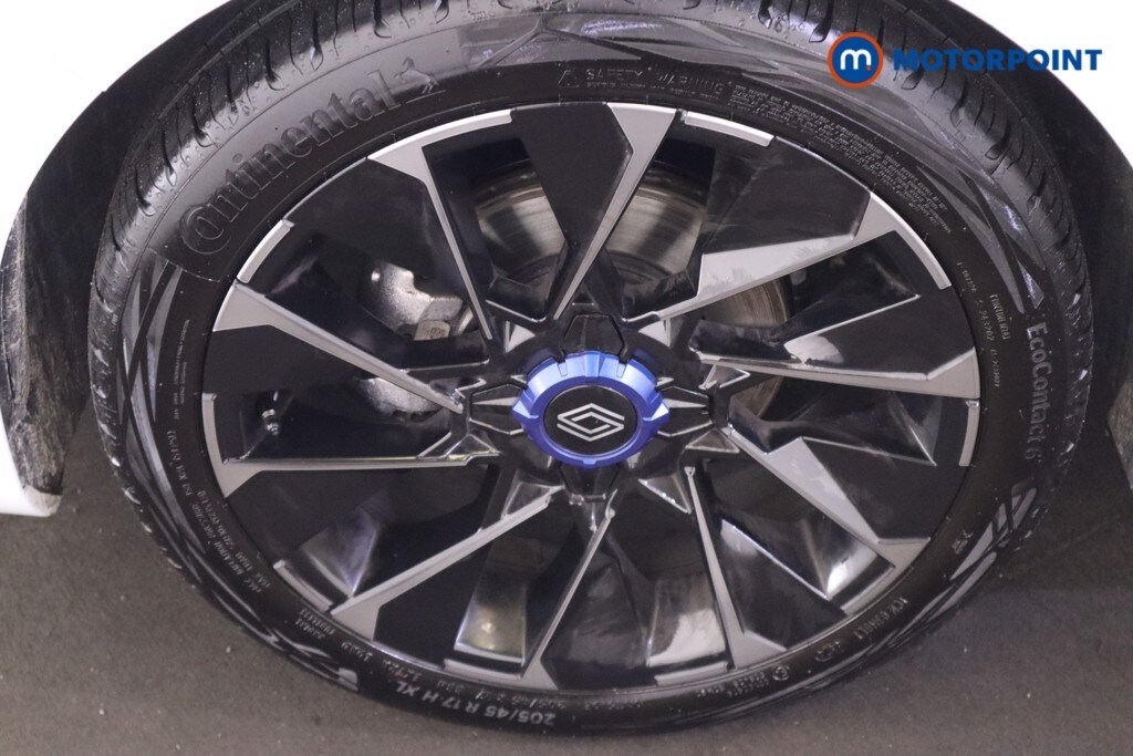 Used Renault Clio 2025 for sale - 76949239: Photo 31