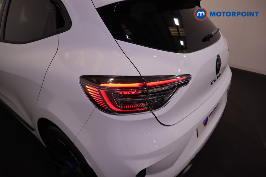 Used Renault Clio 2025 for sale - 76949239: Photo 36