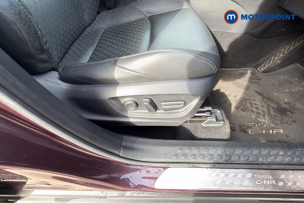 Used Toyota C-HR 2023 for sale - 78199524: Photo 31