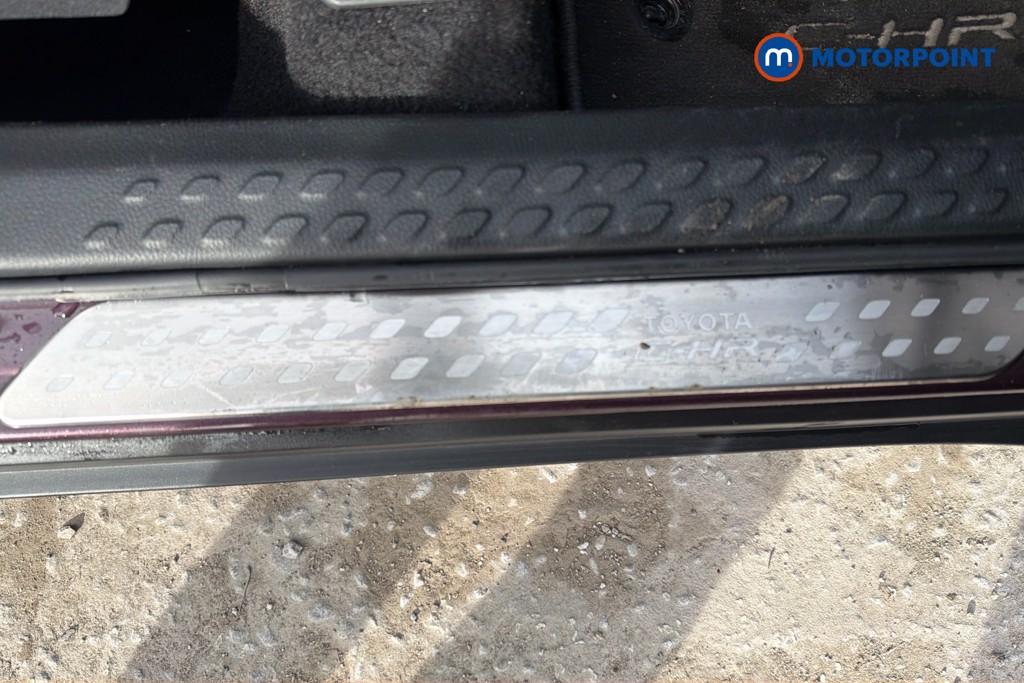 Used Toyota C-HR 2023 for sale - 78199524: Photo 32