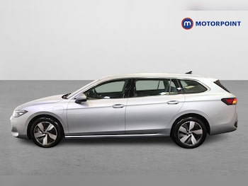 Used Volkswagen Passat 2025 for sale - 75985479: Photo 4