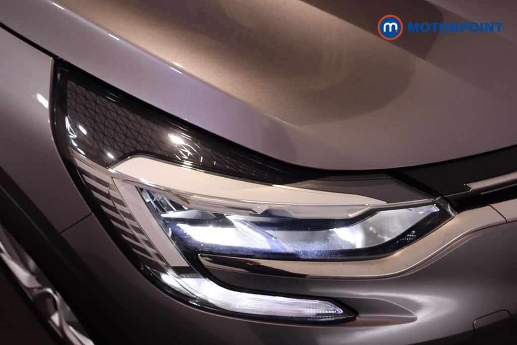 Used Renault Captur 2021 for sale - 77848935: Photo 42