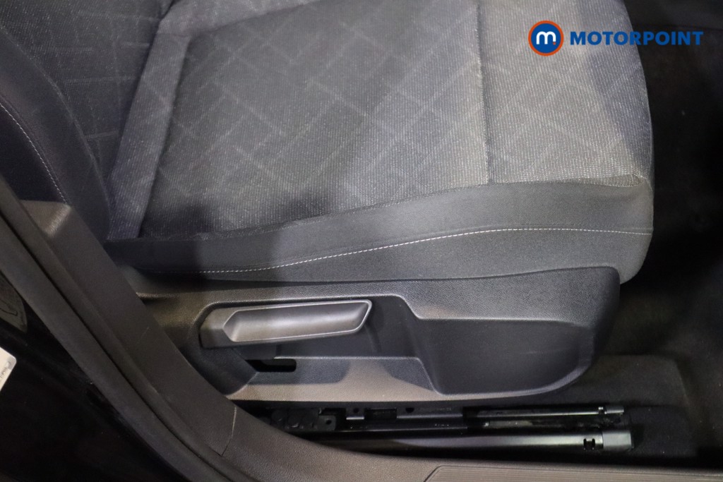 Used Volkswagen Golf 2020 for sale - 76340913: Photo 24