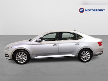 Used Skoda Superb 2023 for sale - 78010627: Photo