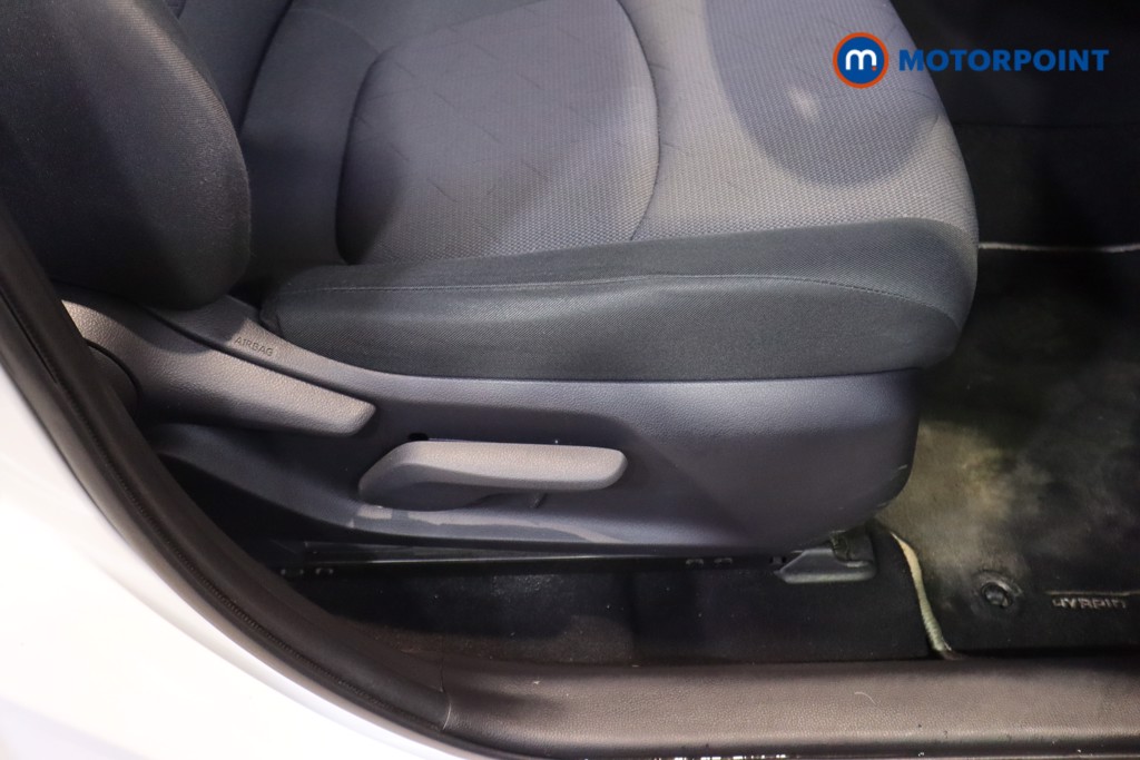 Used Toyota RAV4 2019 for sale - 77138554: Photo 16