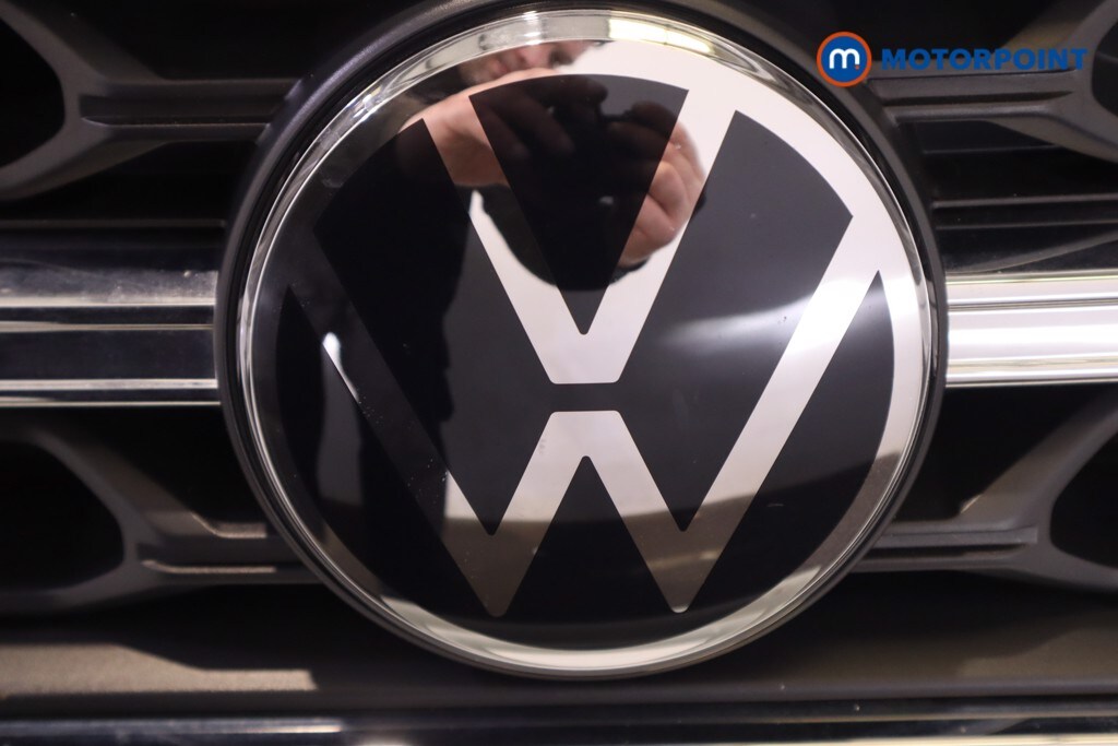 Used Volkswagen T-Roc 2024 for sale - 77741232: Photo 45