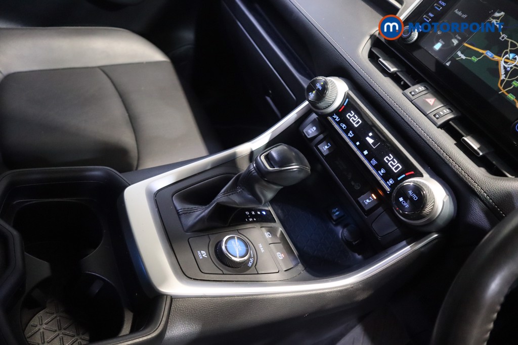 Used Toyota RAV4 2019 for sale - 76961021: Photo 15