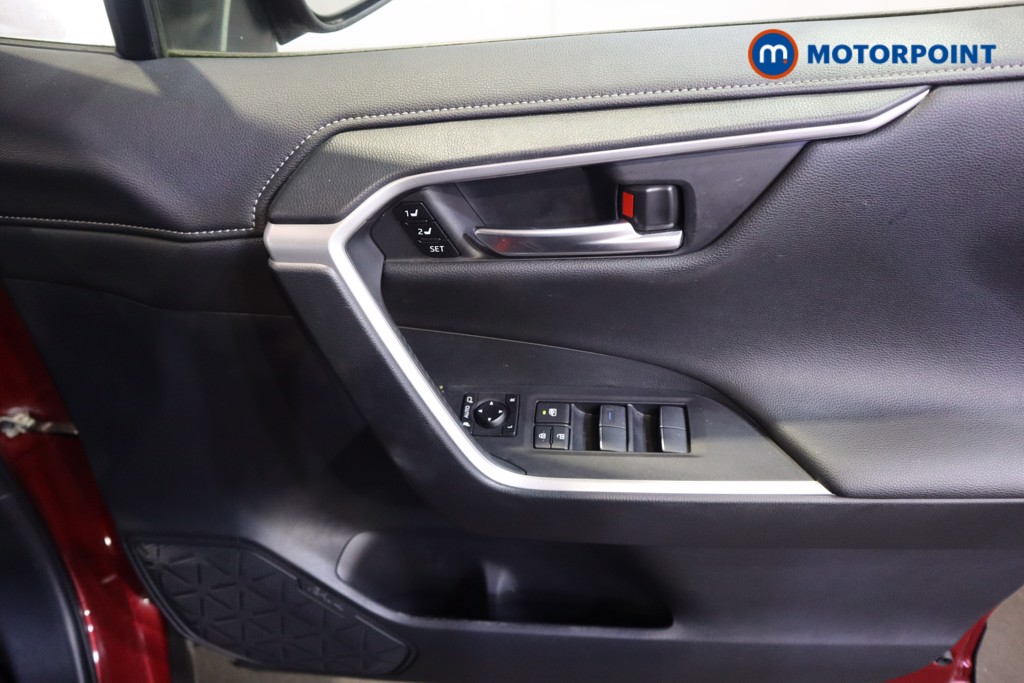 Used Toyota RAV4 2019 for sale - 76961021: Photo 17