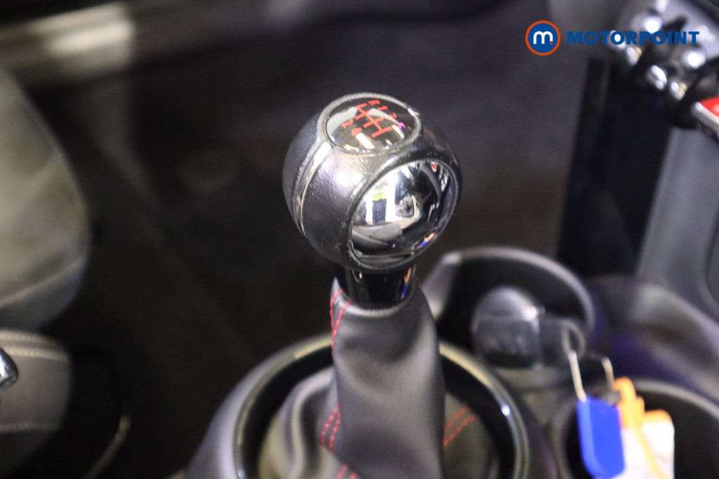 Used MINI Convertible 2019 for sale - 77975986: Photo 13