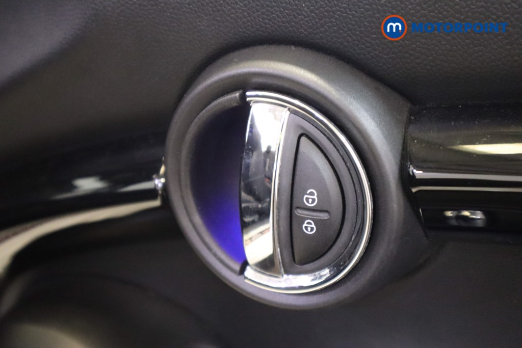 Used MINI Convertible 2019 for sale - 77975986: Photo 21