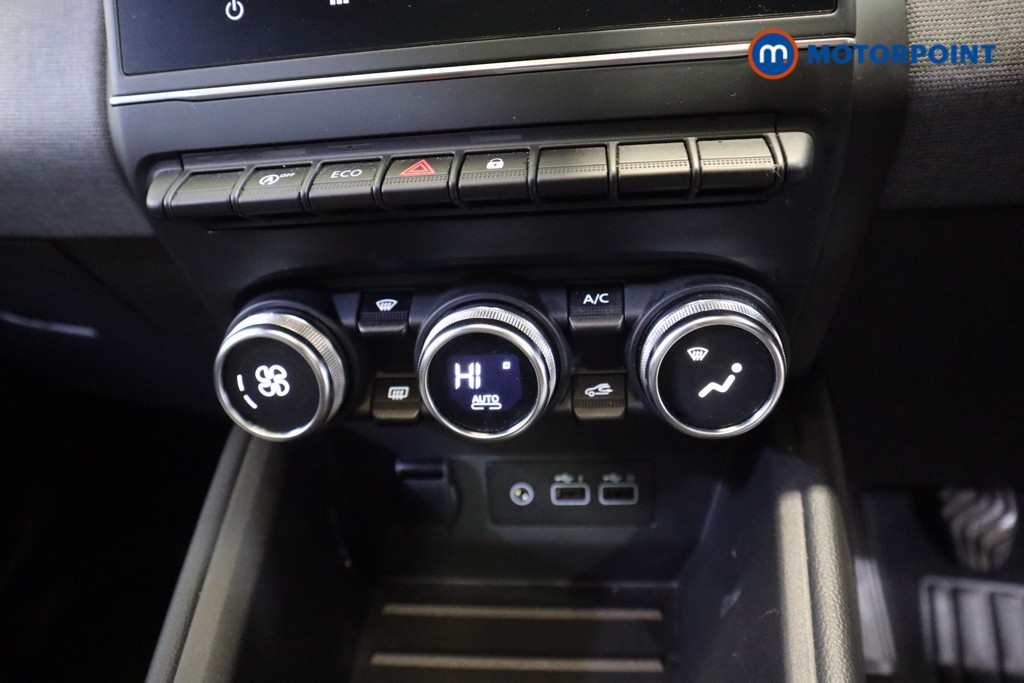 Used Renault Clio 2024 for sale - 76278841: Photo 13