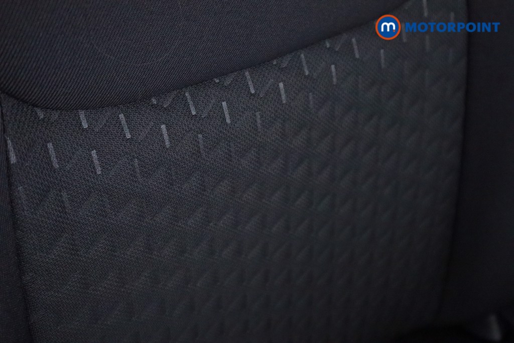 Used Toyota Yaris Cross 2025 for sale - 77878478: Photo 30