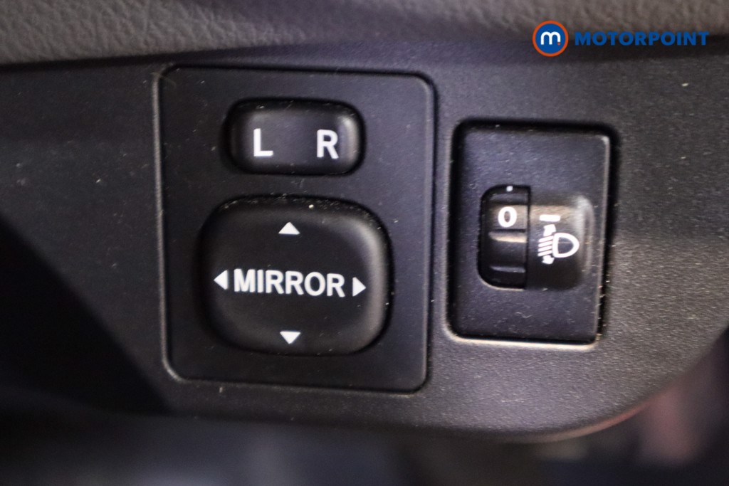 Used Toyota Yaris 2019 for sale - 77286449: Photo 24